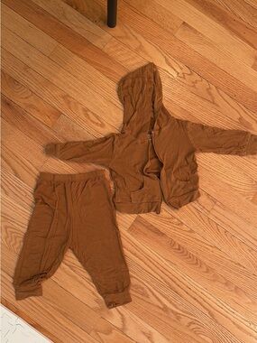 Kyte Baby Nutmeg Hooded Sweatshirt and Jogger Set